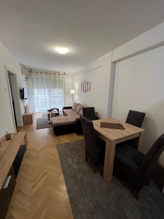 Apartment Dostojevski Újvidék Kültér fotó